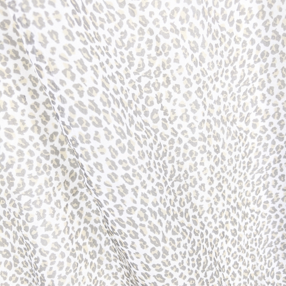 🆕🌿100% SILK LEOPARD PRINT BLOUSE🌿 - Picture 3 of 5